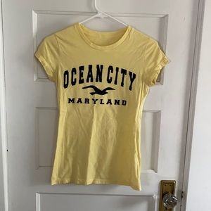 Ocean City Maryland women’s yellow small vacation t shirt beach Y2K prep